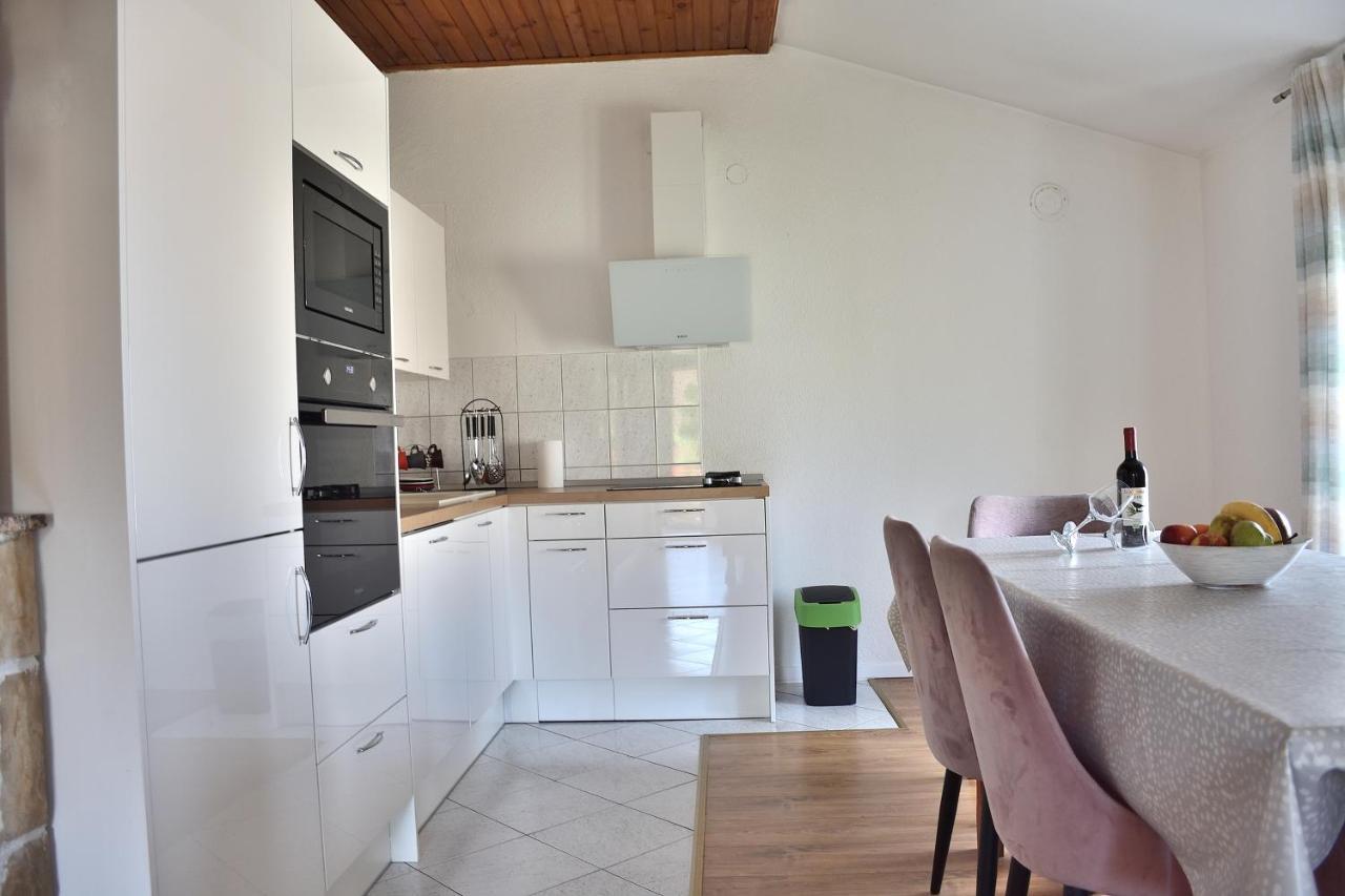 Apartment Leonora โวดีเซ ภายนอก รูปภาพ
