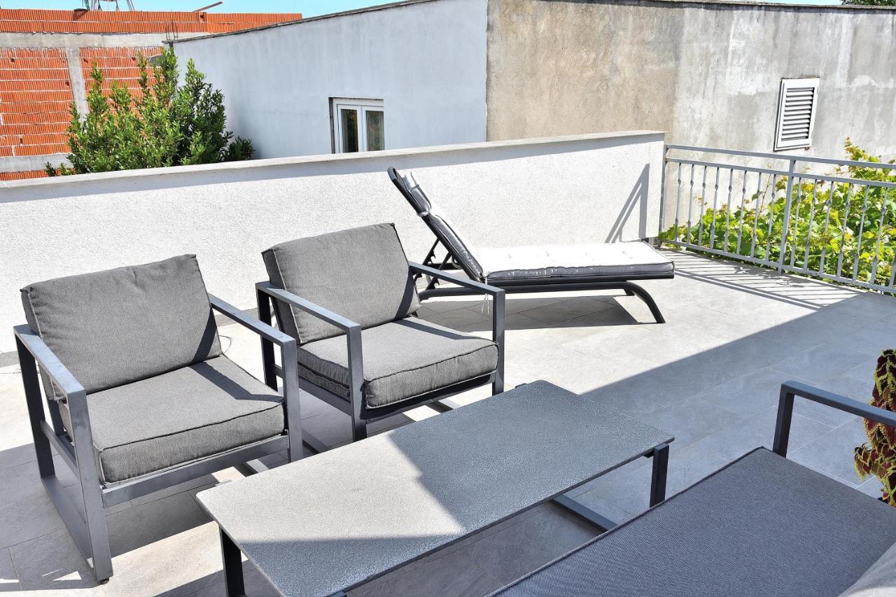 Apartment Leonora โวดีเซ ภายนอก รูปภาพ